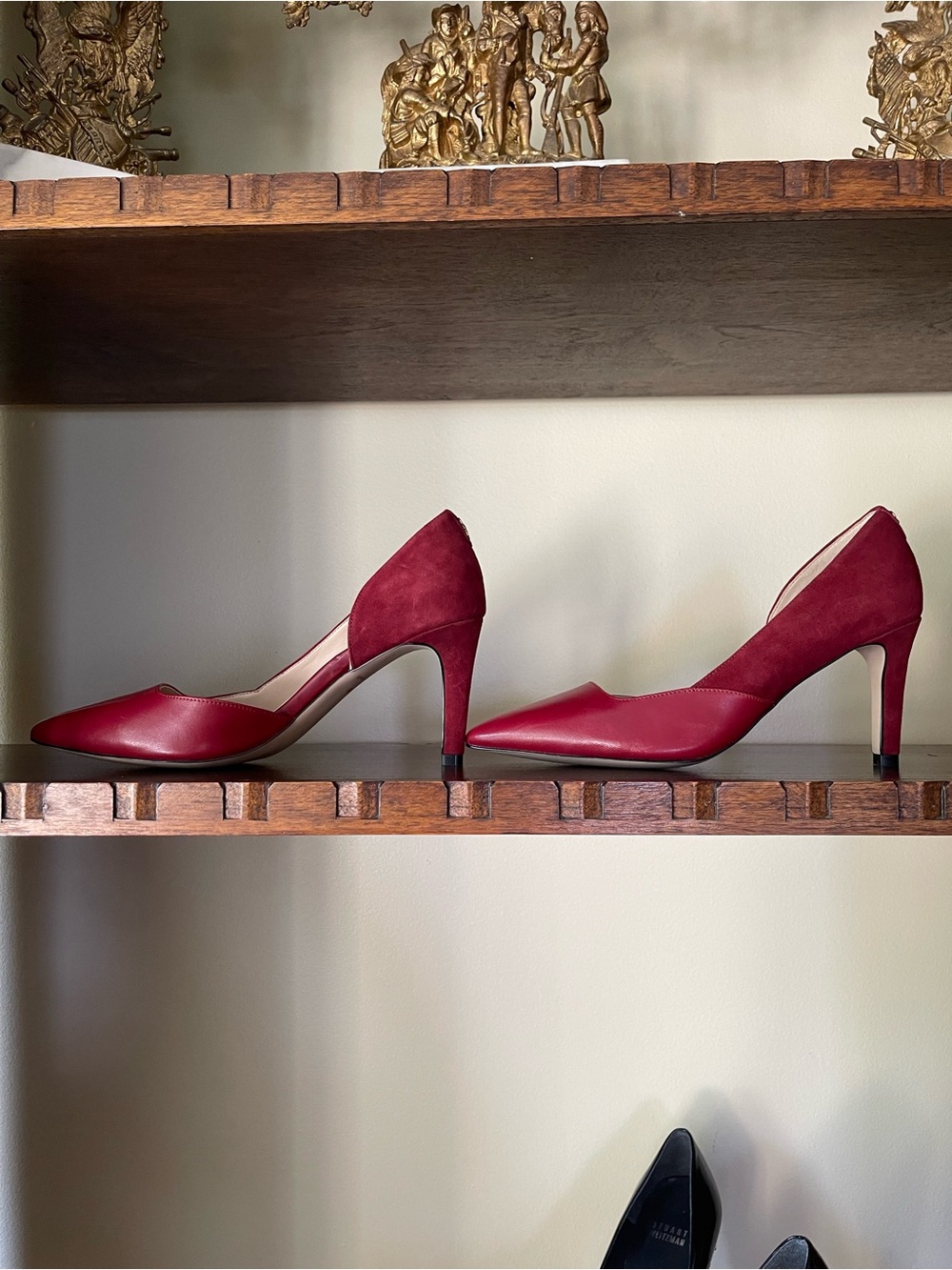 Cole Haan Women's Burgundy Pointed-Toe Leather Pumps - Picture 14 of 16